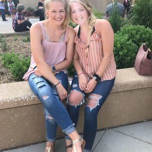 Meet your Posher, Sharon